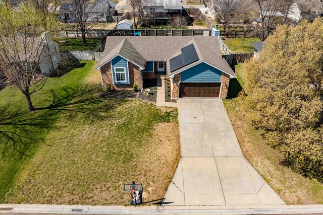 1009 N Park Rd, Rose Hill, KS 67133