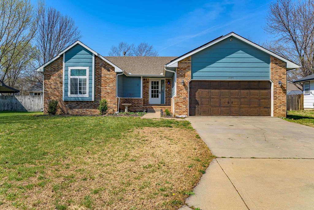 1009 N Park Rd, Rose Hill, KS 67133