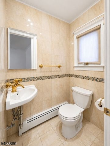 19 Jonquil Cir, Woodbridge Twp., NJ 08863