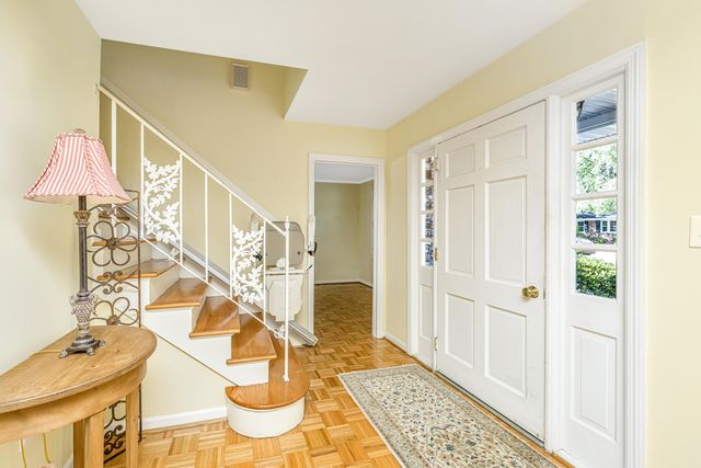 673 Highwood Circle, Charleston, SC 29412