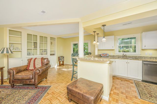 673 Highwood Circle, Charleston, SC 29412