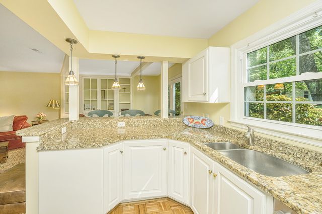 673 Highwood Circle, Charleston, SC 29412