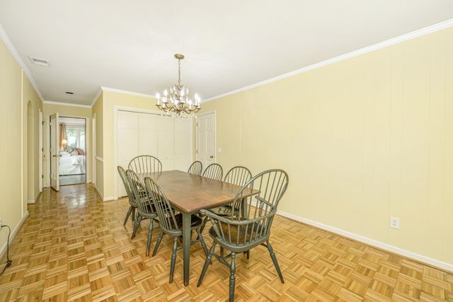 673 Highwood Circle, Charleston, SC 29412