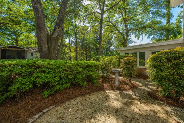 673 Highwood Circle, Charleston, SC 29412