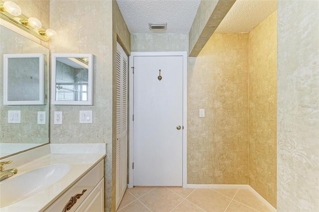 4227 PLACID DRIVE, Sarasota, FL 34243