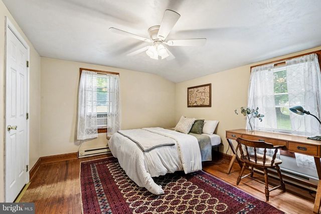 186 W YORK ST, Biglerville, PA 17307