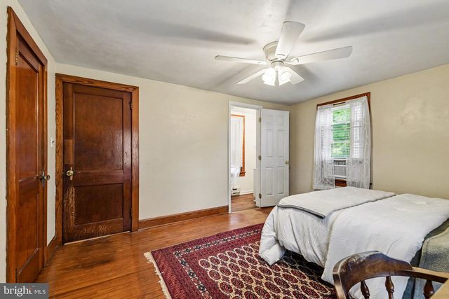 186 W YORK ST, Biglerville, PA 17307