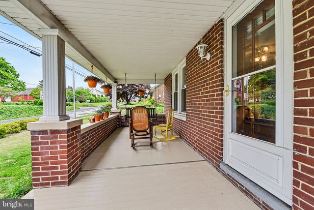 186 W YORK ST, Biglerville, PA 17307