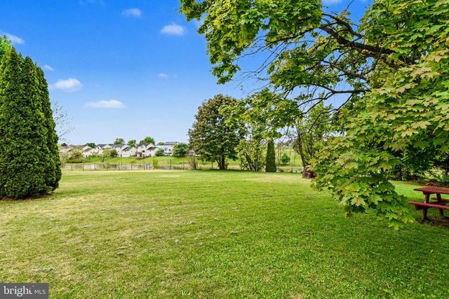186 W YORK ST, Biglerville, PA 17307