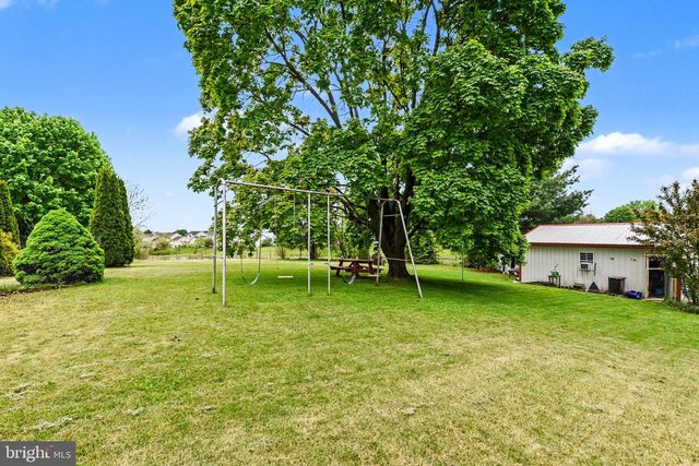 186 W YORK ST, Biglerville, PA 17307