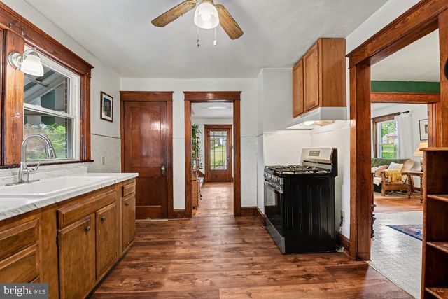 186 W YORK ST, Biglerville, PA 17307