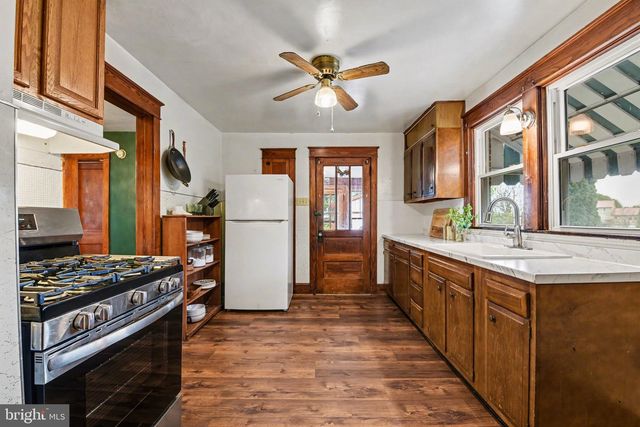 186 W YORK ST, Biglerville, PA 17307