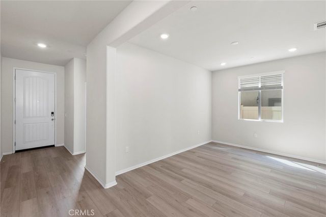 19409 Brush Creek Way, Lake Elsinore, CA 92532