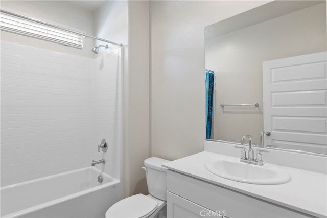 19409 Brush Creek Way, Lake Elsinore, CA 92532