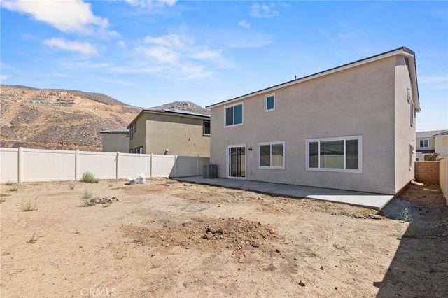19409 Brush Creek Way, Lake Elsinore, CA 92532