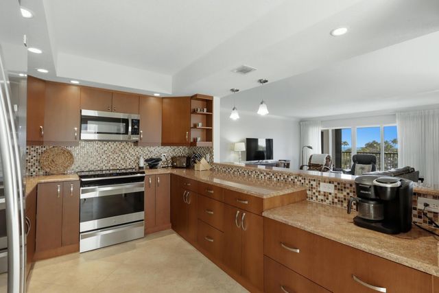 500 Ocean Trail Way 409, Jupiter, FL 33477