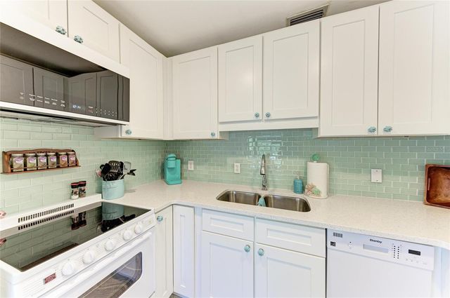 4578 RED MAPLE ROAD 904, Bradenton, FL 34210