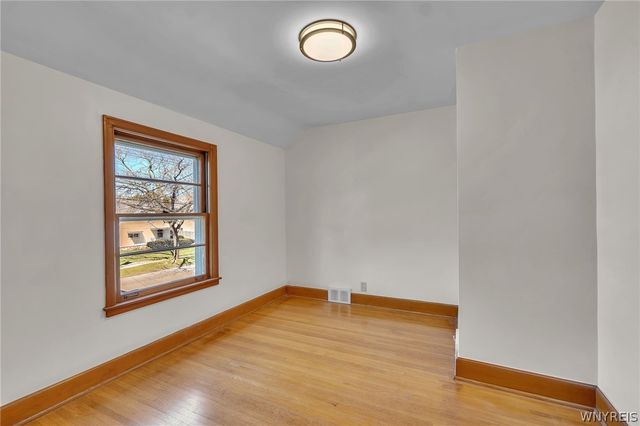 2947 Porter Road, Niagara Falls, NY 14305