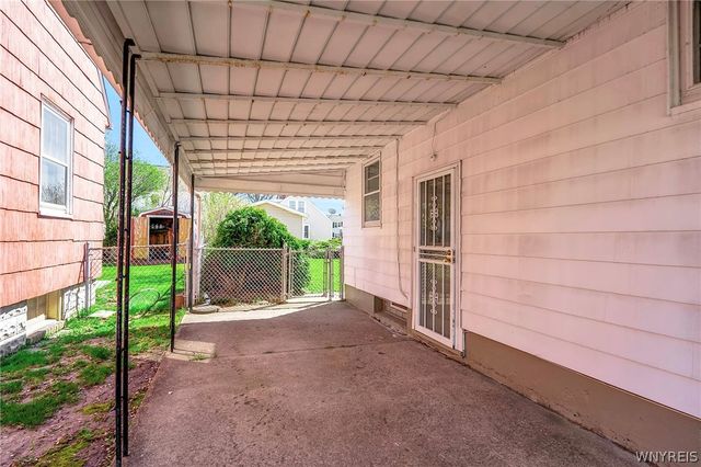 2947 Porter Road, Niagara Falls, NY 14305