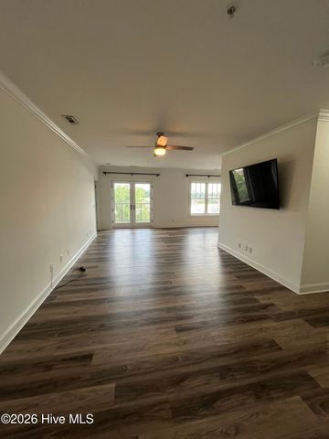 6831 Main Street 323, Wilmington, NC 28405