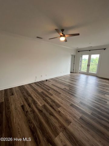 6831 Main Street 323, Wilmington, NC 28405