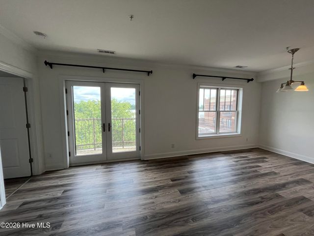 6831 Main Street 323, Wilmington, NC 28405