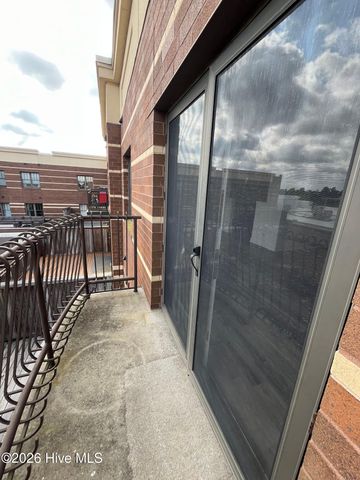 6831 Main Street 323, Wilmington, NC 28405