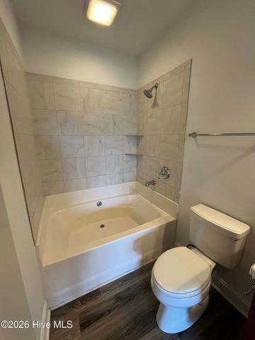 6831 Main Street 323, Wilmington, NC 28405
