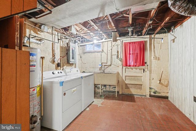 335 RUMSON DR, Harrisburg, PA 17104