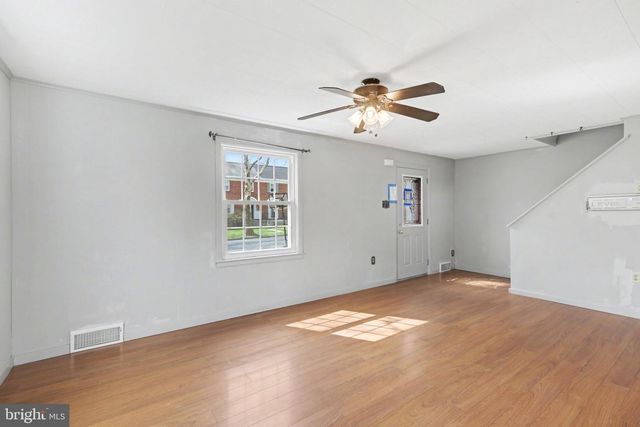 335 RUMSON DR, Harrisburg, PA 17104