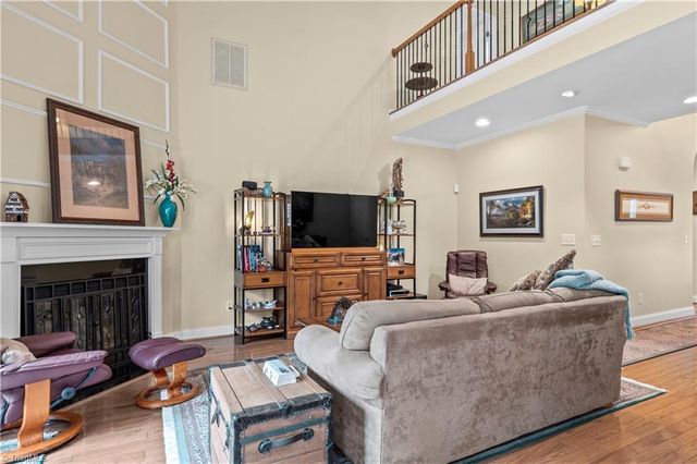 2549 Innisfail Lane, Clemmons, NC 27012