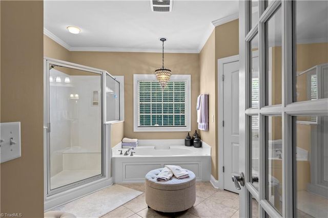 2549 Innisfail Lane, Clemmons, NC 27012