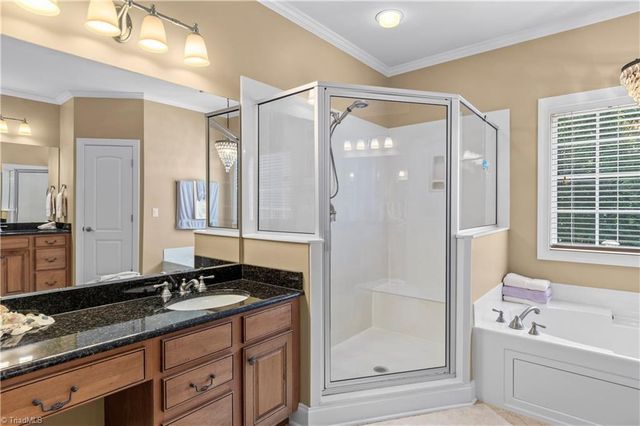 2549 Innisfail Lane, Clemmons, NC 27012