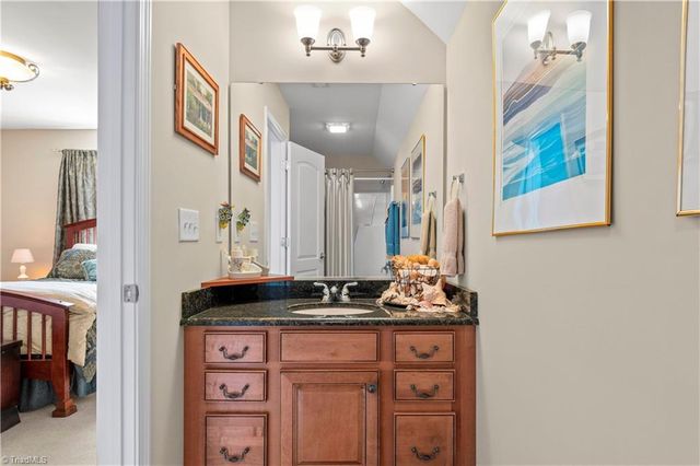 2549 Innisfail Lane, Clemmons, NC 27012