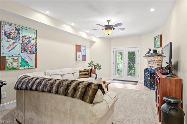 2549 Innisfail Lane, Clemmons, NC 27012