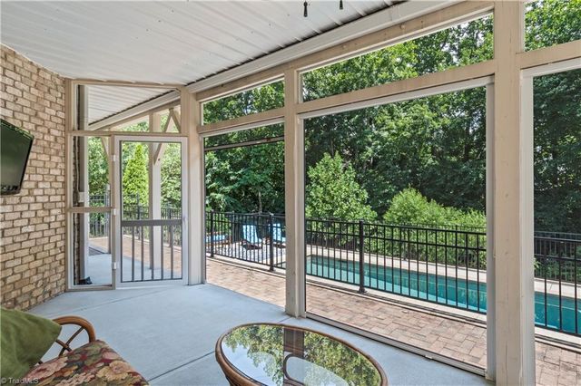 2549 Innisfail Lane, Clemmons, NC 27012