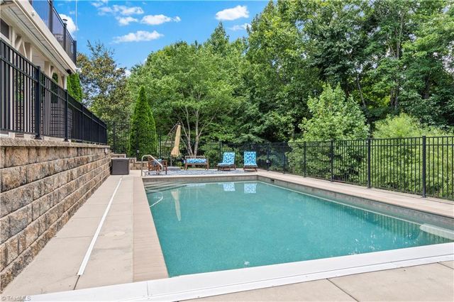 2549 Innisfail Lane, Clemmons, NC 27012