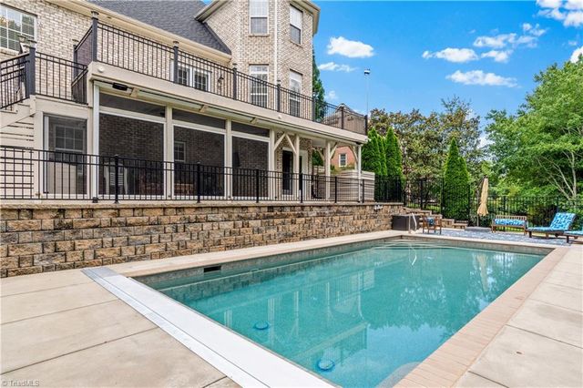 2549 Innisfail Lane, Clemmons, NC 27012