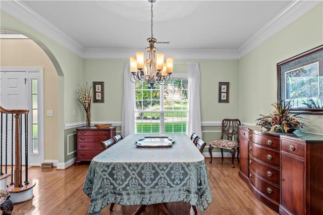 2549 Innisfail Lane, Clemmons, NC 27012