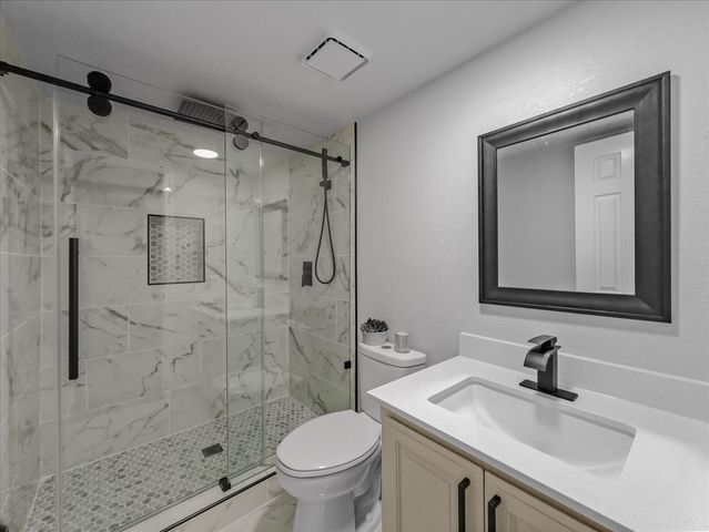 136 SW RAND Drive, Burleson, TX 76028