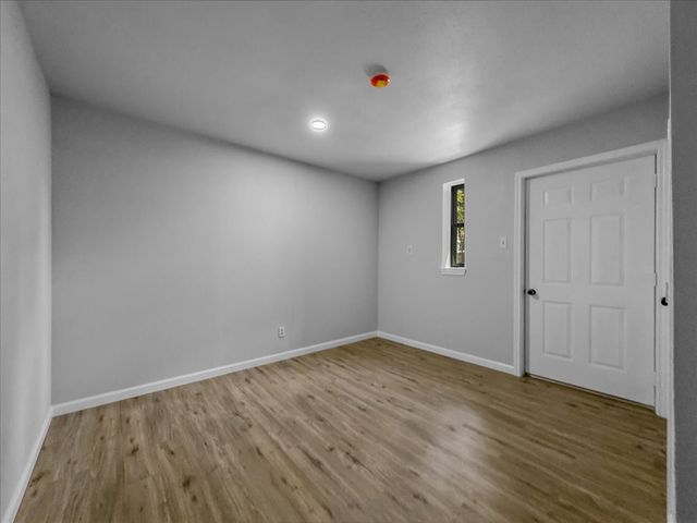 136 SW RAND Drive, Burleson, TX 76028