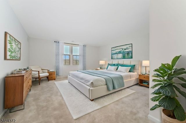 39 Redmon Road, Raritan Twp., NJ 08822