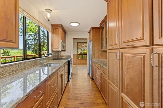 4442 95th Avenue NE, Bellevue, WA 98004