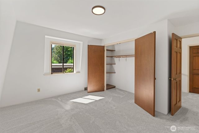 4442 95th Avenue NE, Bellevue, WA 98004