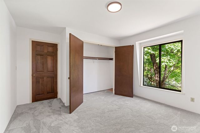 4442 95th Avenue NE, Bellevue, WA 98004
