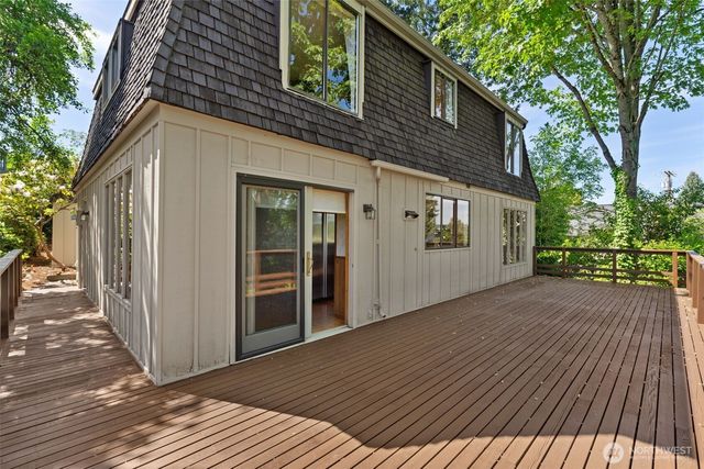 4442 95th Avenue NE, Bellevue, WA 98004