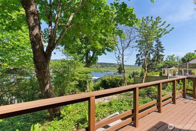 4442 95th Avenue NE, Bellevue, WA 98004