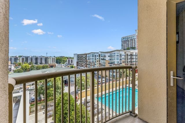 1510 Demonbreun St Apt 702, Nashville, TN 37203
