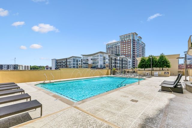 1510 Demonbreun St Apt 702, Nashville, TN 37203