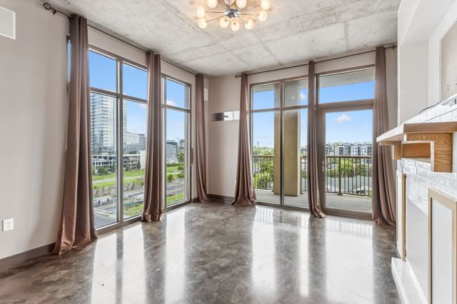 1510 Demonbreun St Apt 702, Nashville, TN 37203
